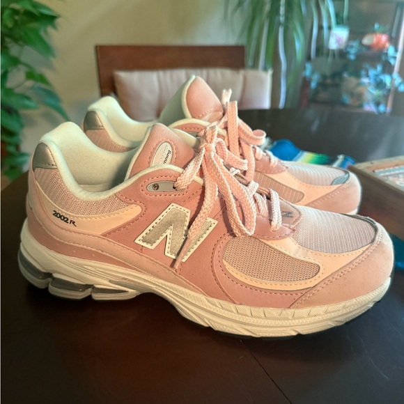New Balance Shoes - NWOT New Balance Pink and White Women's Running Sneakers